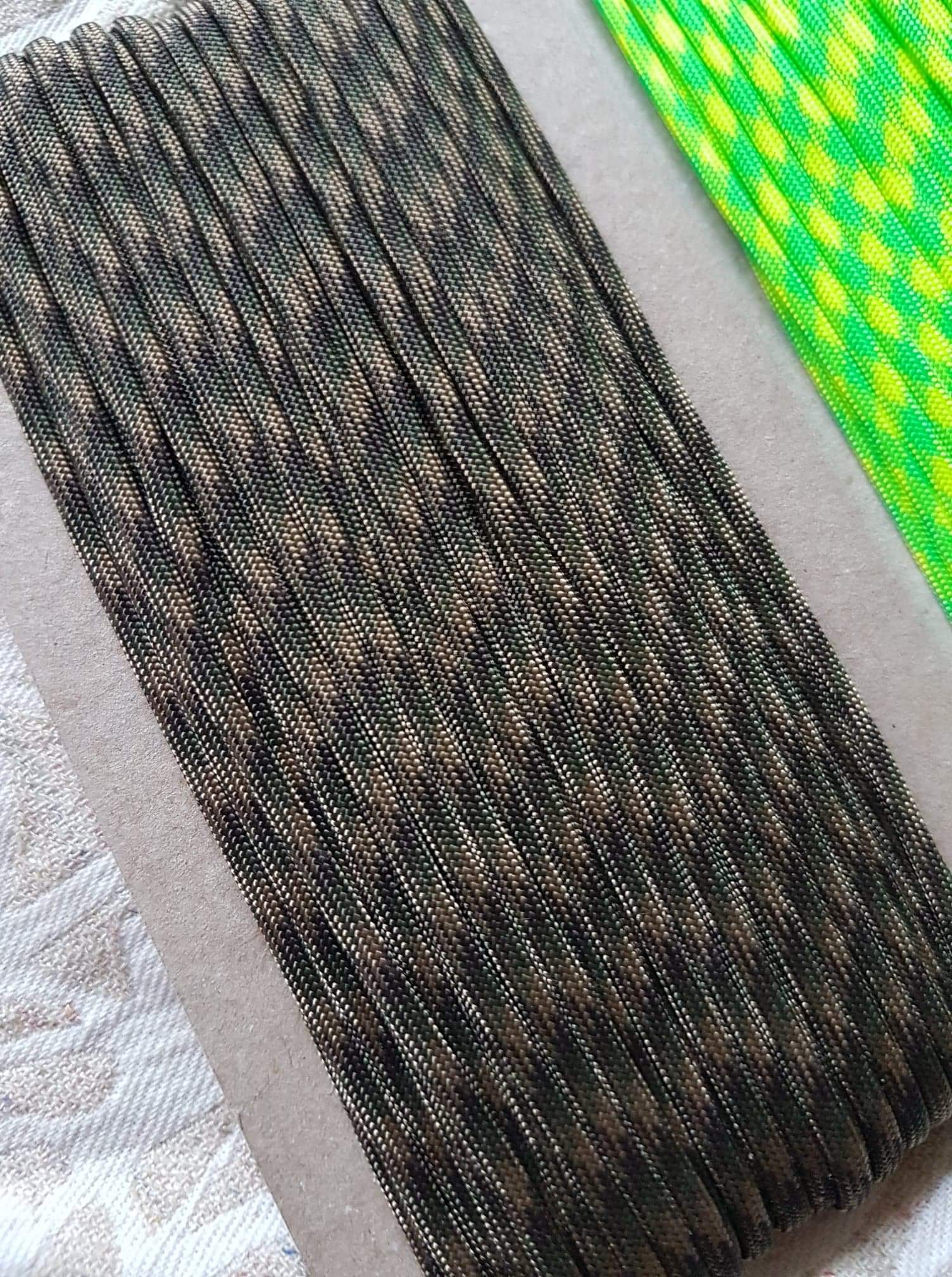 Paracord žíhaný