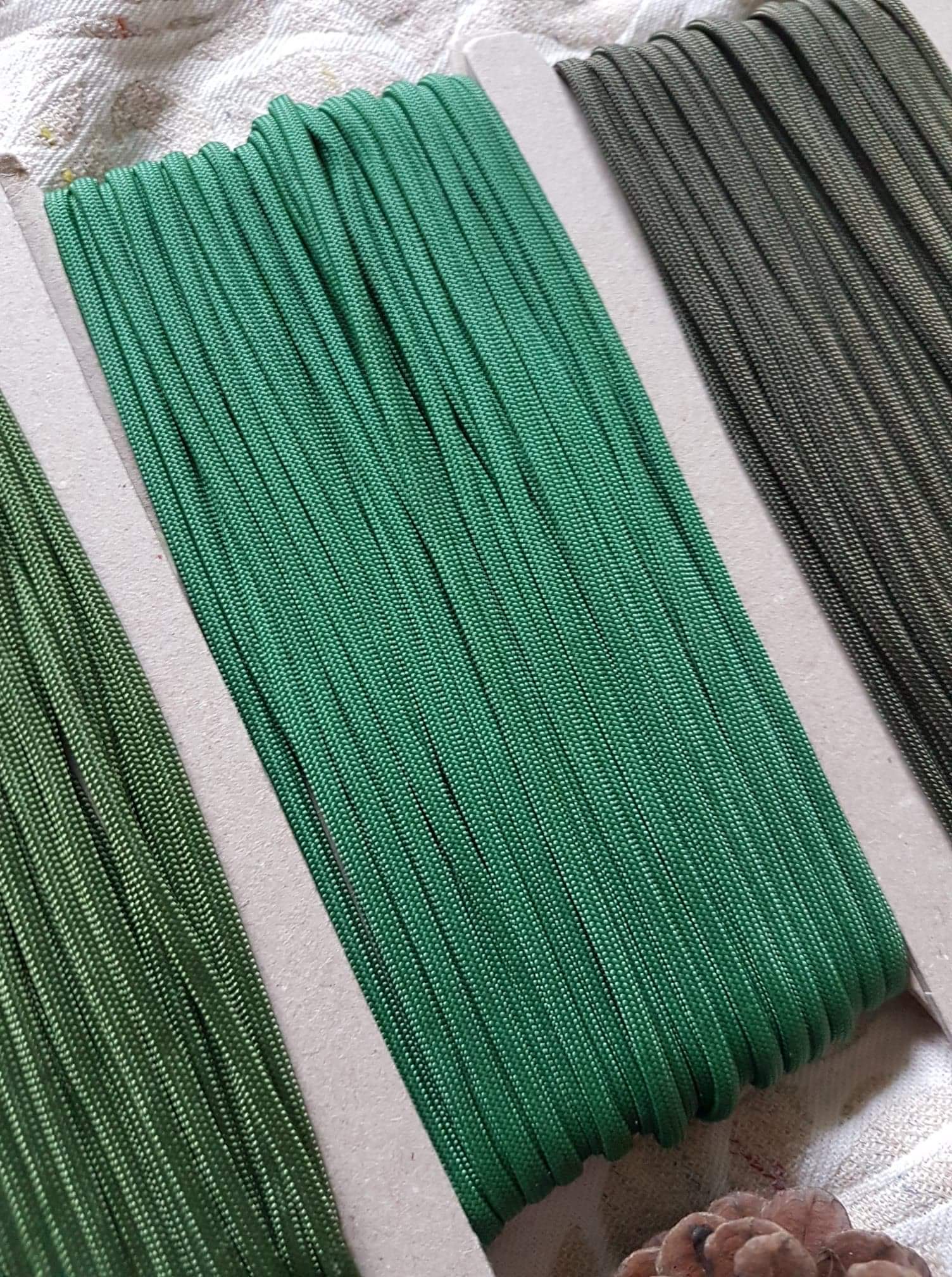 Paracord odstíny zelené