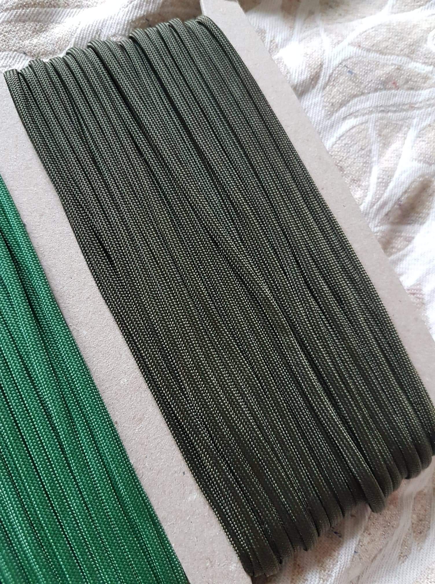 Paracord odstíny zelené
