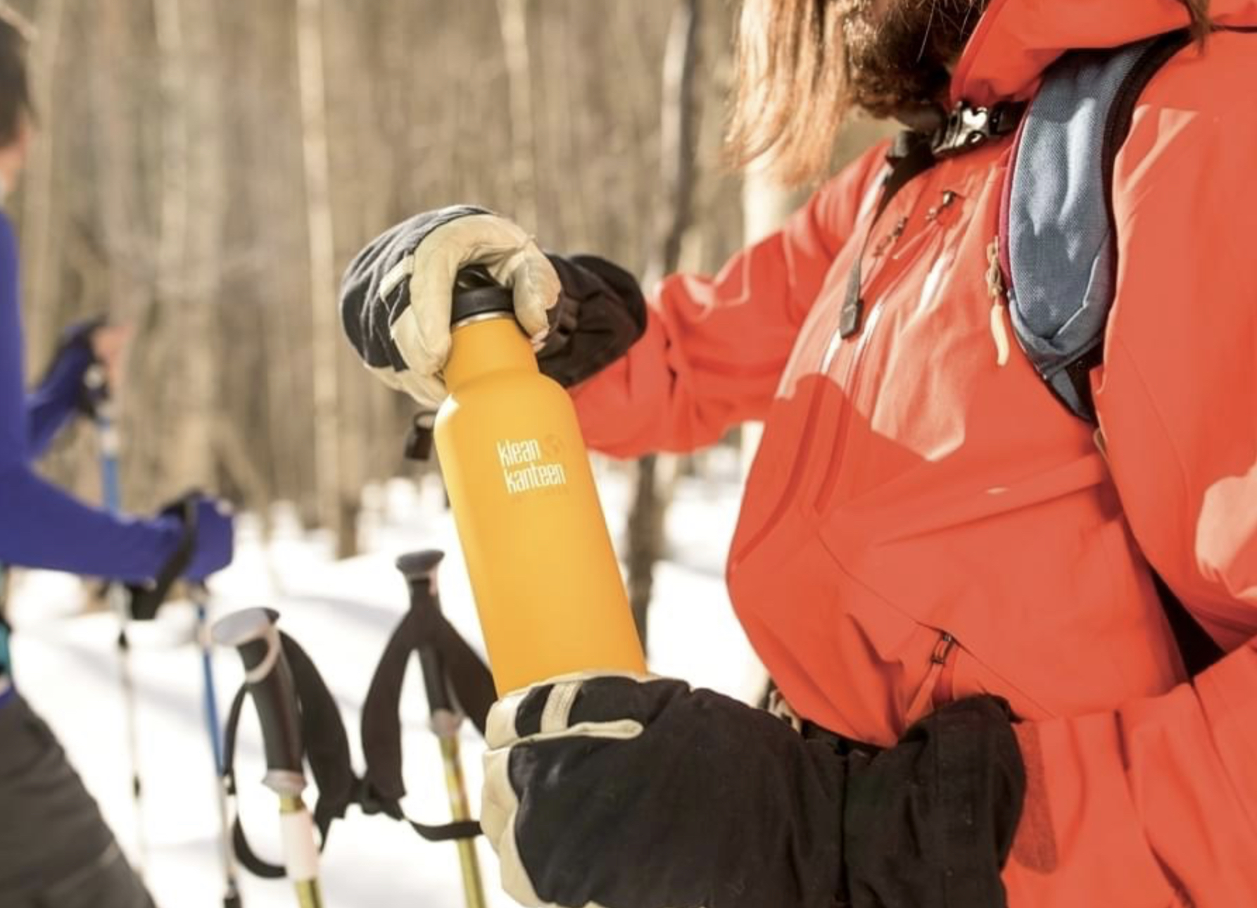 Nerezová termolahev Klean Kanteen Insulated Classic w/Loop Cap - lemon curry 592 ml