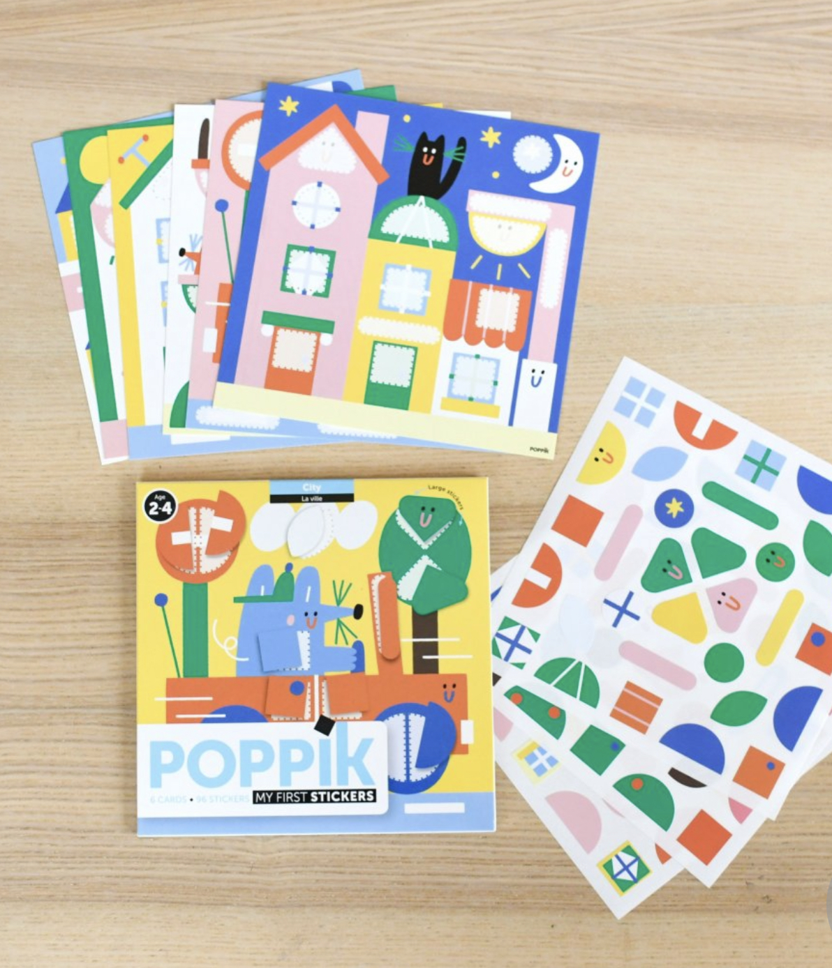 Přemístitelné samolepky - POPPIK Moje první samolepky Ve městě