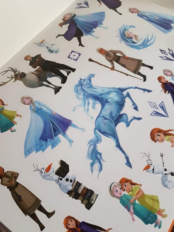 Bav se a nalepuj zas a znovu! Ledové království 2